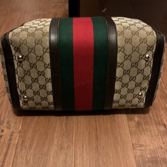 Médium Gucci duffel bag. Beige with green and red web stripe. - Picture 5 of 7
